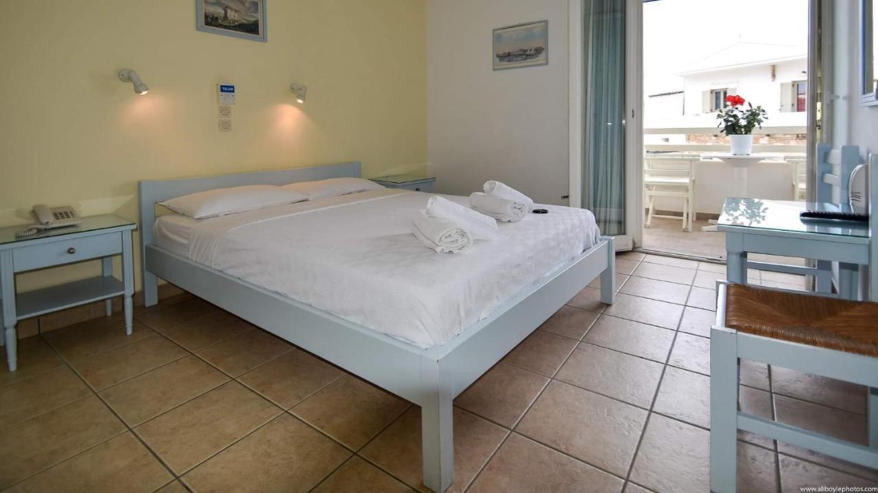 Hotel Ivi Drios Zewnętrze zdjęcie