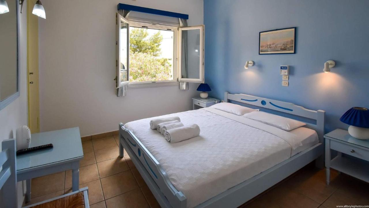 Hotel Ivi Drios Zewnętrze zdjęcie